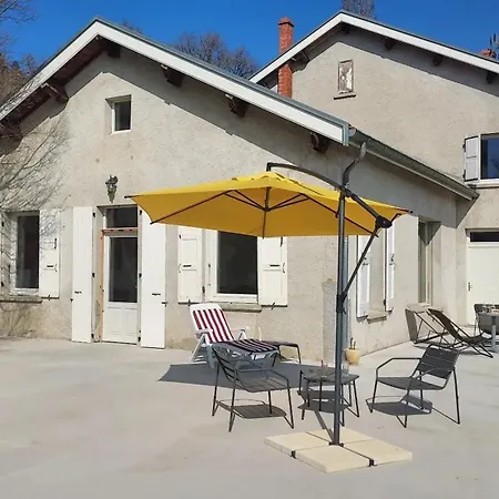 Maison Charmante à Avec Vue Montagne. Casa vacanze