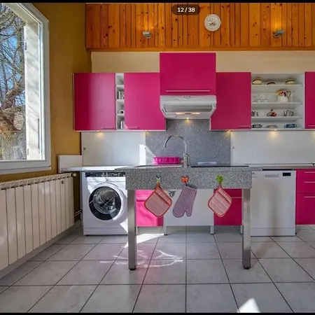 Maison Charmante à Avec Vue Montagne. *