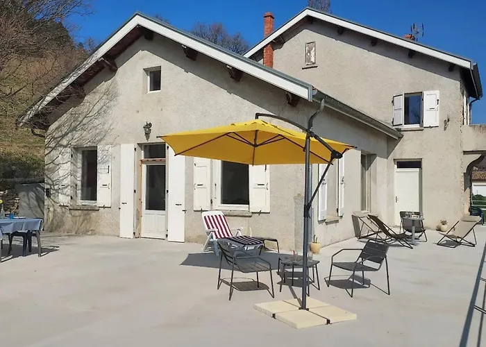 Maison Charmante A Avec Vue Montagne. بيت للعطل